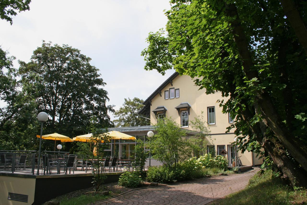 Dreibrunnen Gastehaus Im Luisenpark Hotel Erfurt Exterior foto